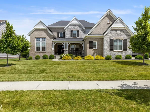 2566 Maple Creek Dr, Westfield, IN 46074