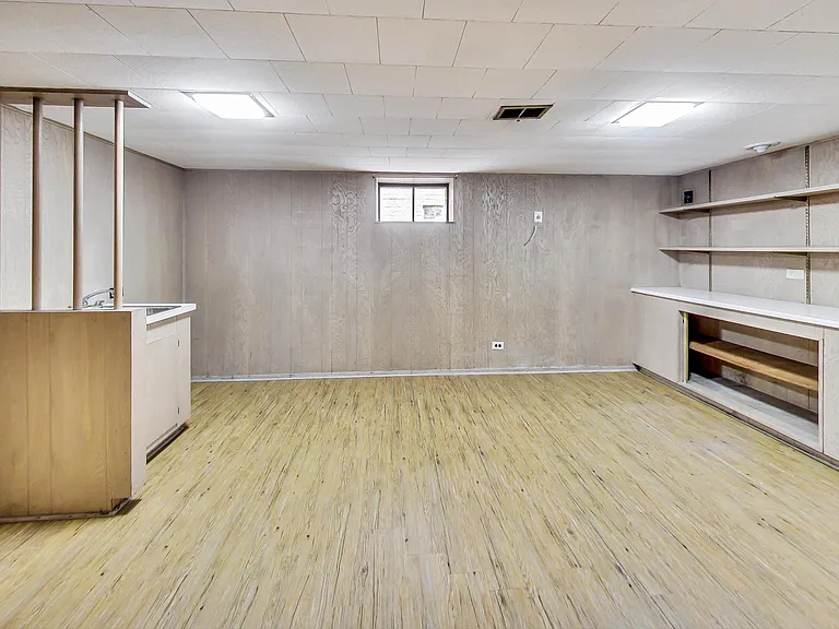 6210 N Harding Ave — Photo 21