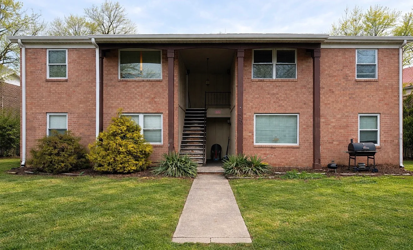 2 bed, $1,050 — Photo 1