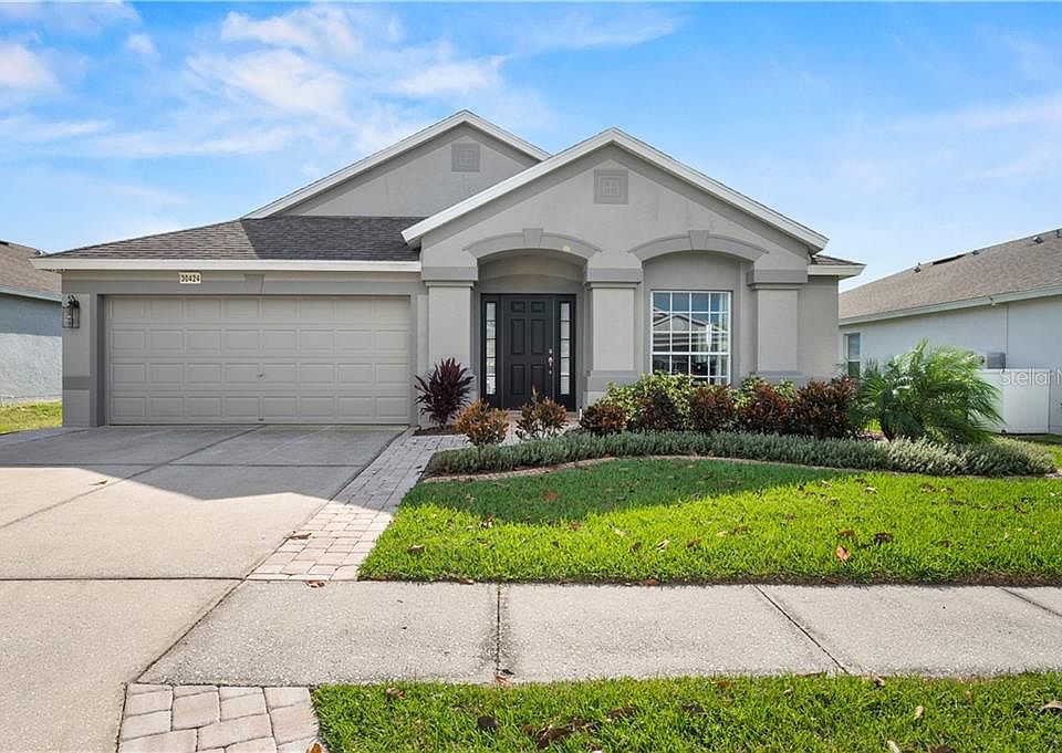 1st image of 30424 Annadale Dr