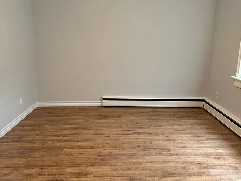 52 Walter St — Photo 12