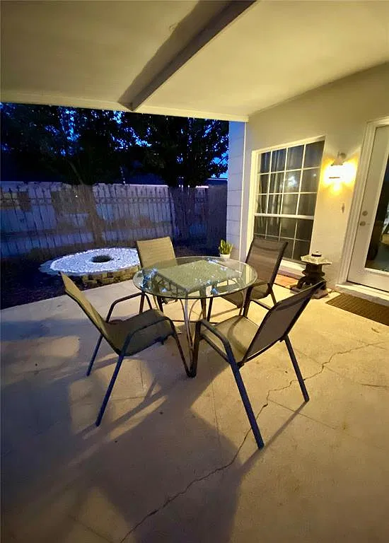 2 bed, 1.5 bath, 1344 sqft, $2,250 — Photo 4