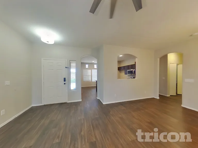 8418 W Sonora St — Photo 3
