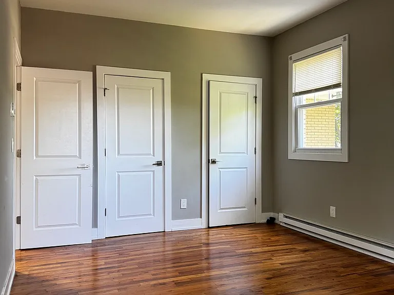 239 Hamilton St #5 — Photo 10