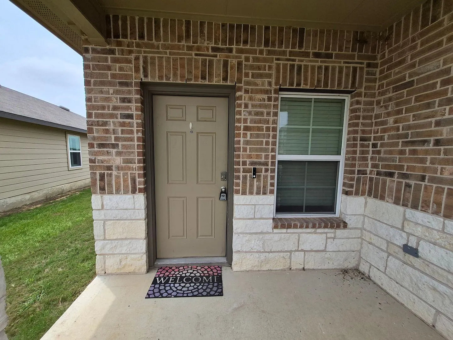 465 Middle Green Loop, Floresville, TX. 78114 — Photo 2