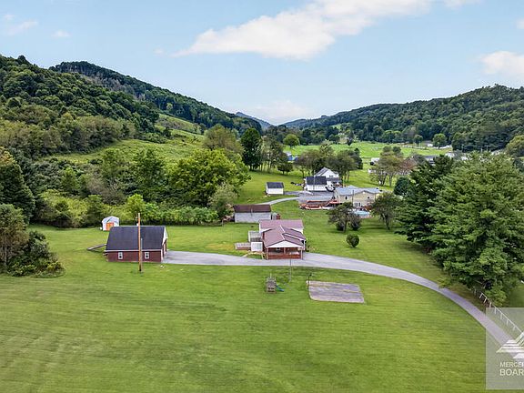 3rd image of 216 School Rd