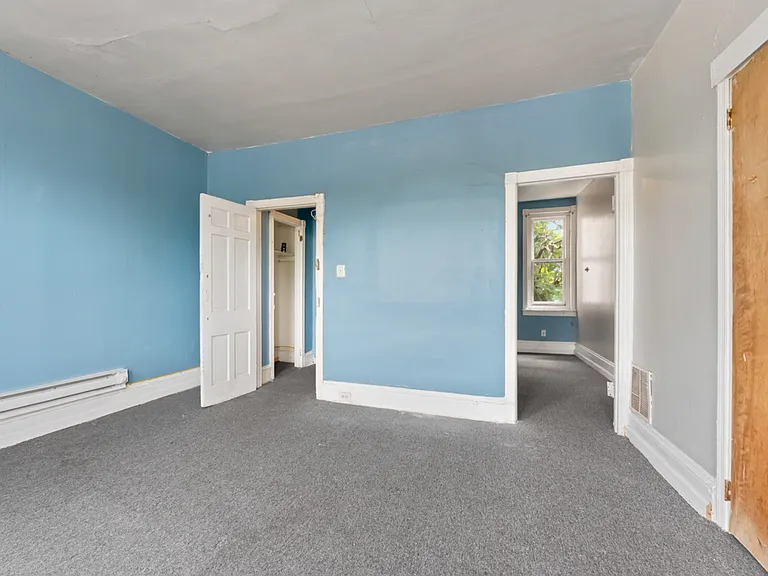1232 West Somerset Street — Photo 9