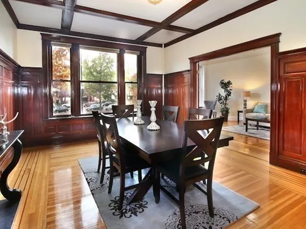 1033 Beacon St #1, Brookline, MA 02446