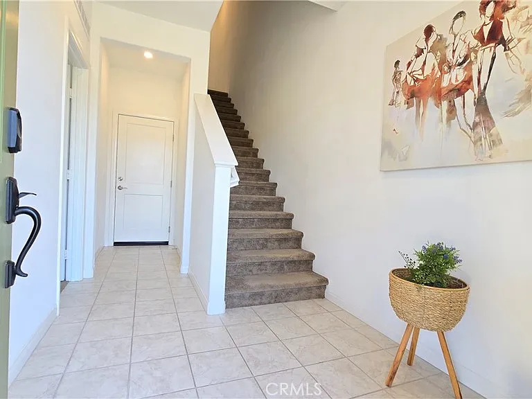 1813 Mesquite Way — Photo 6