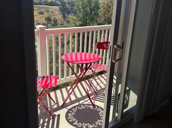 3030 Suncrest Dr Unit 907, San Diego, CA 92116