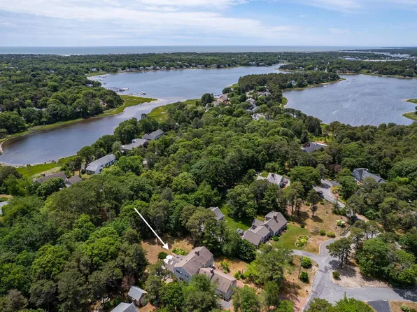 41 Farm Lane, South Dennis, MA 02660