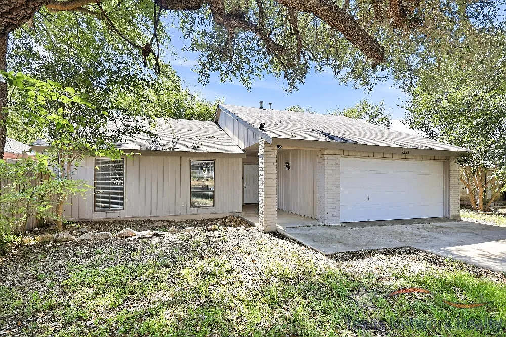 4622 La Marquesa Street - 1 — Photo 3