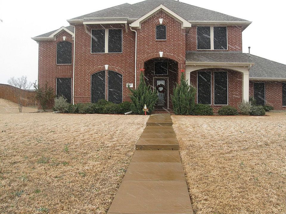 1st image of 102 Crestwood Ct