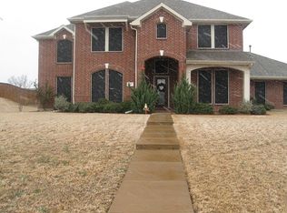 102 Crestwood Ct, Red Oak, TX 75154