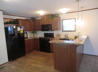 8663 W Carefree Dr, Pendleton, IN 46064