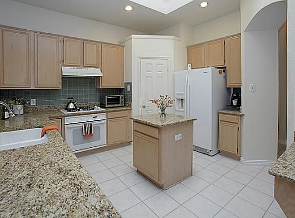 5th image of 3563 Misty Meadow Dr