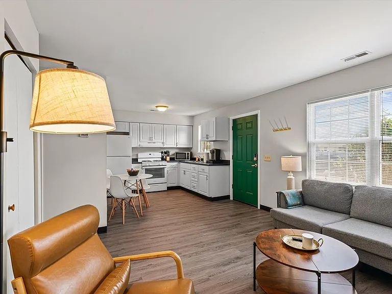 202 Nicholas Dr #B — Photo 18