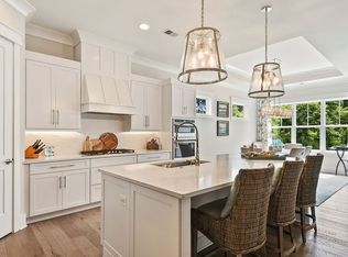 2 Summers Ln, Hilton Head Island, SC 29926