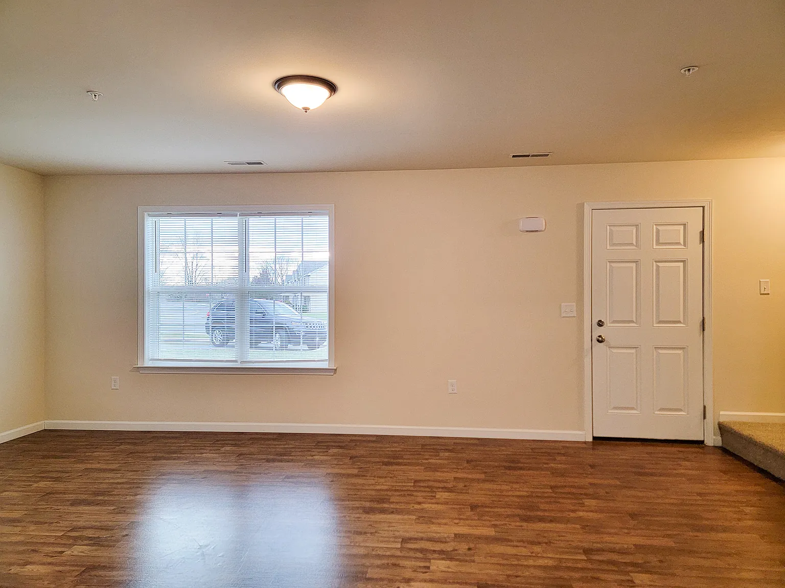 3 bed, 2.5 bath, $1,750 — Photo 3