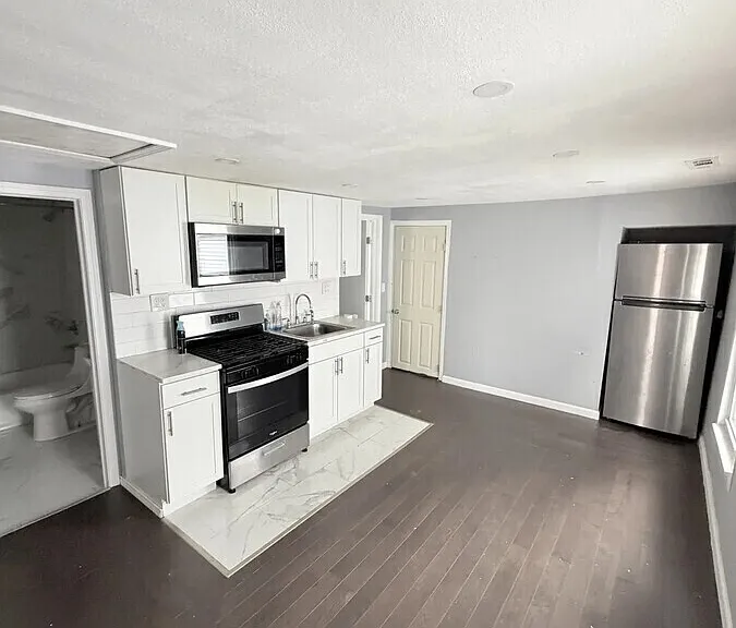 16 Daggett St #2 — Photo 2
