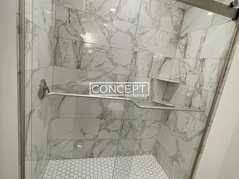 1406 Beacon St #3BW — Photo 8
