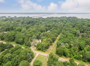 127 Rush Rd, Chandler, TX 75758