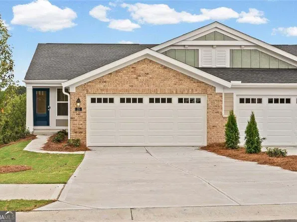 35 Village Dr, Dawsonville, GA 30534