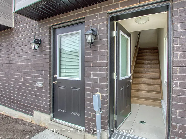 31 John Rolph St #COACH — Photo 3