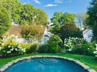 721 Ridgefield Rd, Wilton, CT 06897