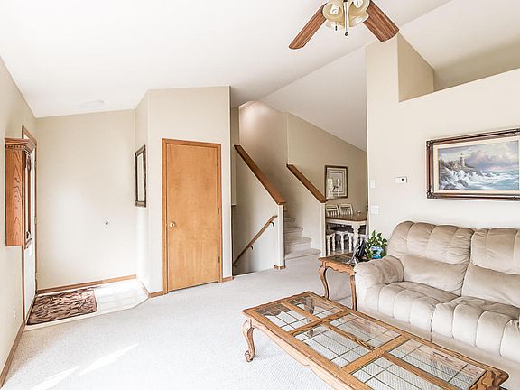 5th image of 3760 N Walrus Ct
