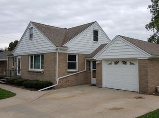 427 Lynch Ave, Denmark, WI 54208