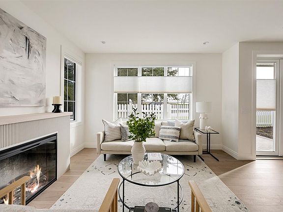 5th image of 5032 Wesley Rd #1