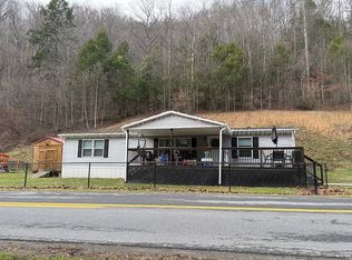 3613 Huff Creek Rd, Cyclone, WV 24827