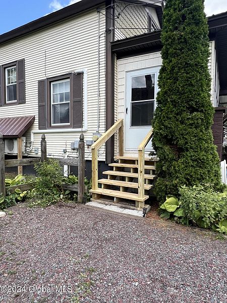 2nd image of 10 Pauline Street
