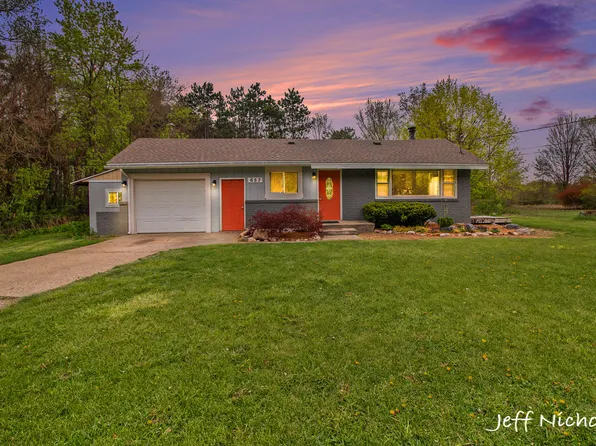 657 Alles Dr SW, Byron Center, MI 49315