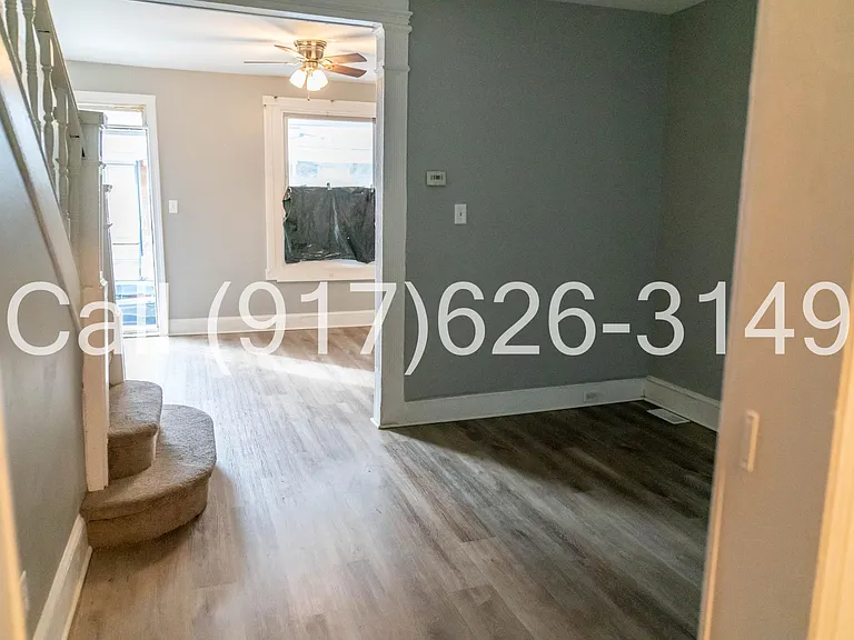 1453 N Wanamaker St — Photo 15