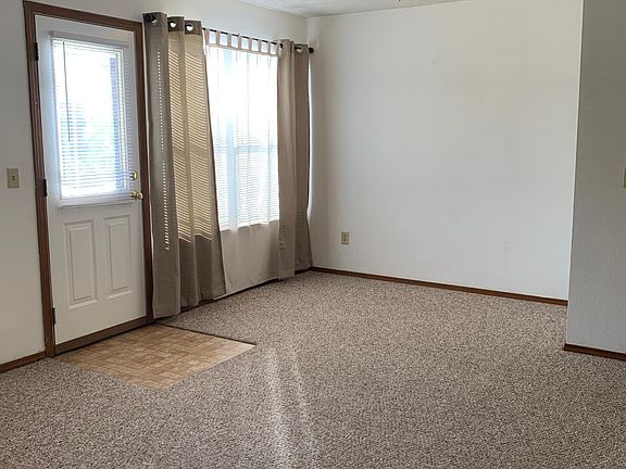 3rd image of 1683 N Dawn Dr