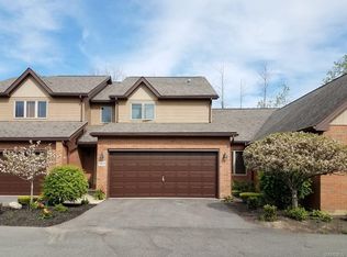 5228 Paddock Ln, Lewiston, NY 14092