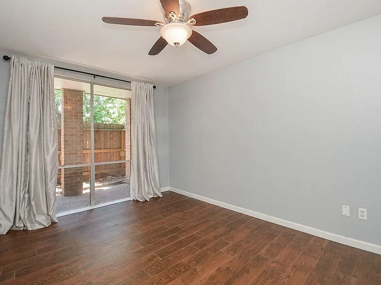 4635 Wild Indigo St #498 — Photo 17
