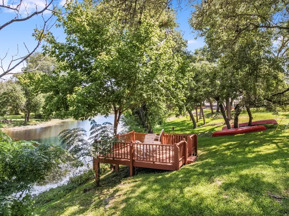 1817 Possum Trot St, Round Rock, TX 78681