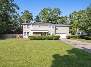 240 Windsor Rd, Benton Harbor, MI 49022