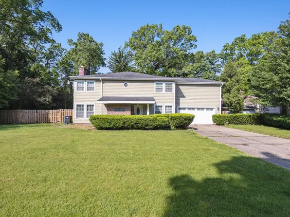 240 Windsor Rd, Benton Harbor, MI 49022