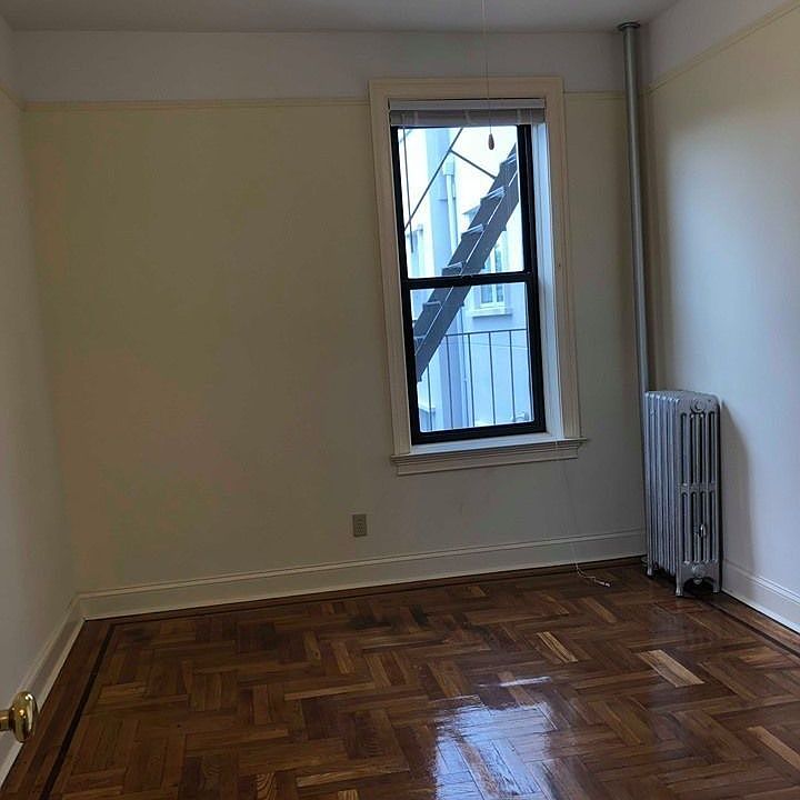 2nd image of 1946 70th St APT D4