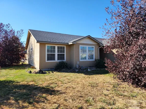 901 W 4 N, Mountain Home, ID 83647
