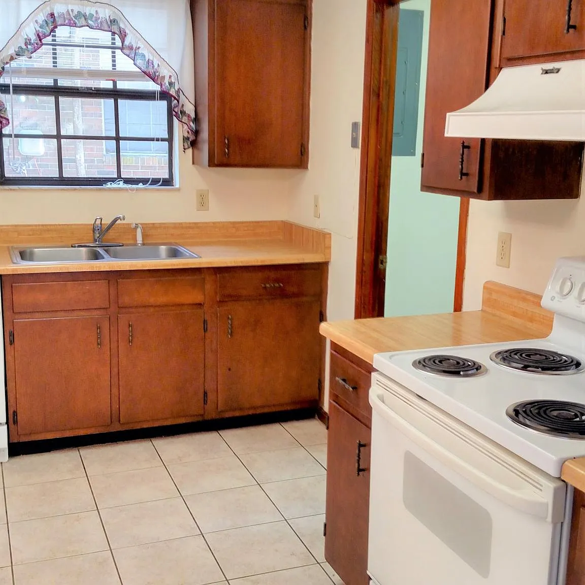 2 bed, 1015 sqft, $1,200 — Photo 4