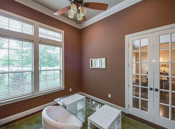 5th image of 1622 Plum Creek Dr