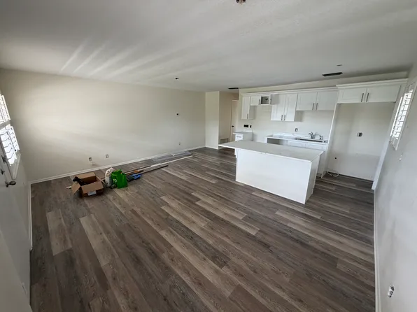 28 Lake Vista Trl, Port Saint Lucie, FL