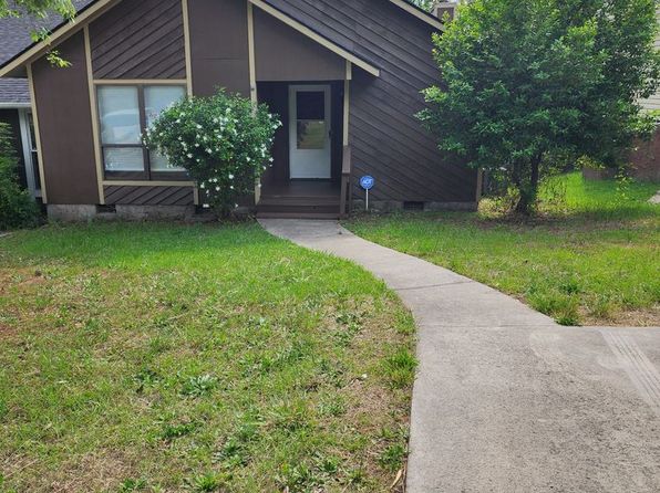 504 Toxaway Ct