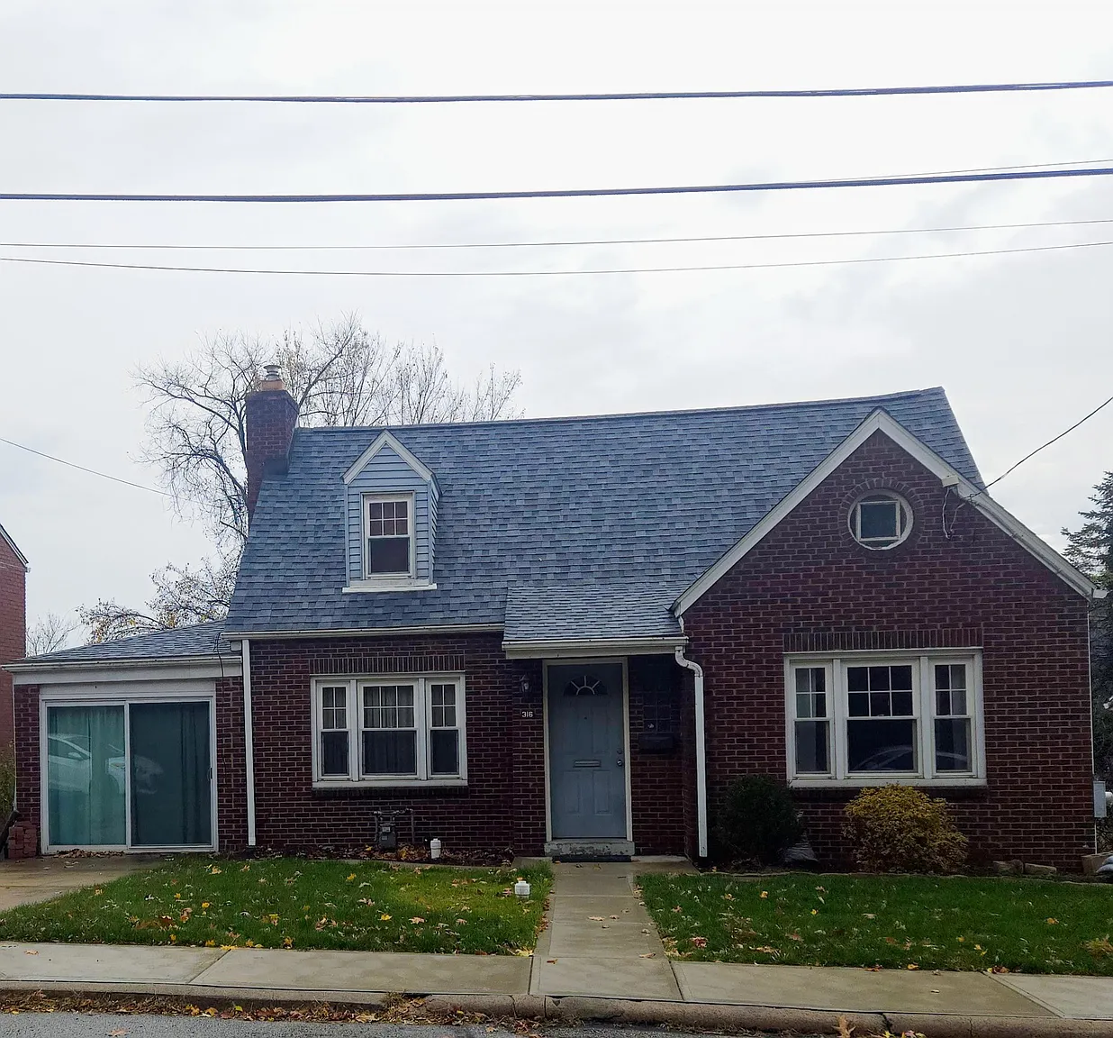 316 Avenue L photo 1