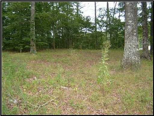 2nd image of 28 Kendra Ln